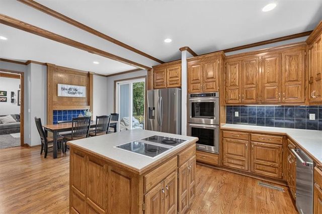 33403 E Nebgen Road, Oak Grove, MO 64075