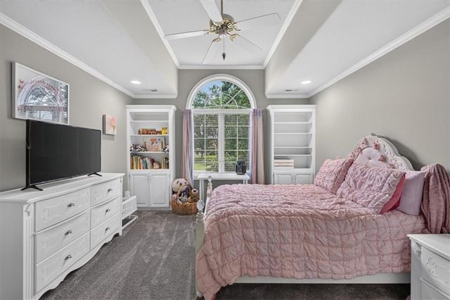 33403 E Nebgen Road, Oak Grove, MO 64075