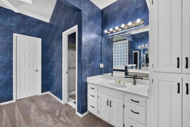 33403 E Nebgen Road, Oak Grove, MO 64075