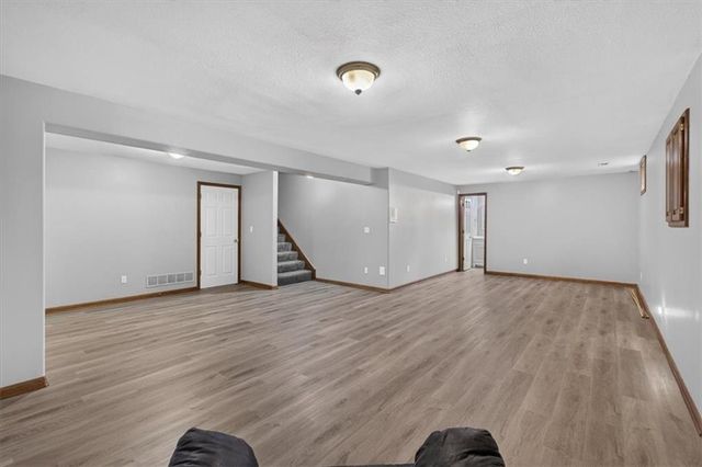 33403 E Nebgen Road, Oak Grove, MO 64075