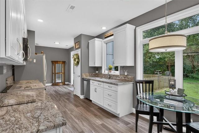 33403 E Nebgen Road, Oak Grove, MO 64075
