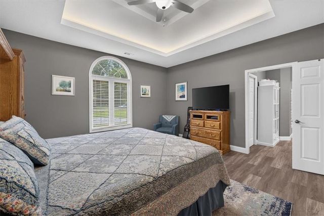 33403 E Nebgen Road, Oak Grove, MO 64075