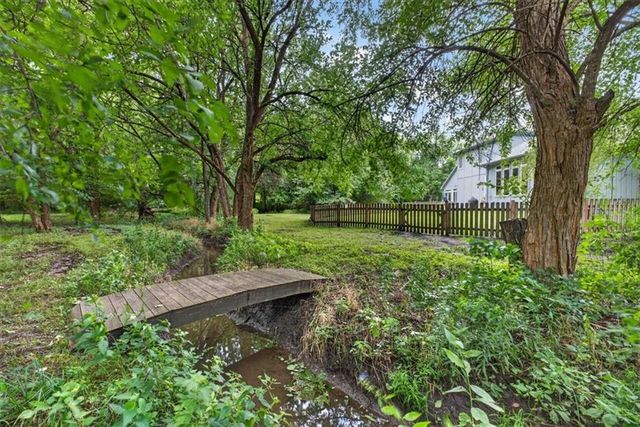 33403 E Nebgen Road, Oak Grove, MO 64075