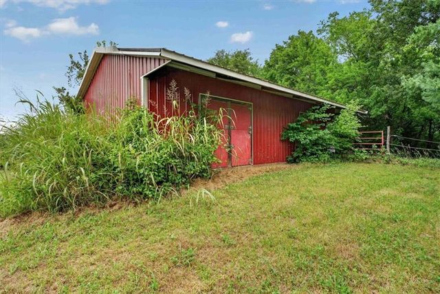 33403 E Nebgen Road, Oak Grove, MO 64075
