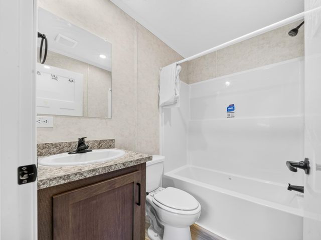 6 Diamond Lane, Barrington, NH 03825