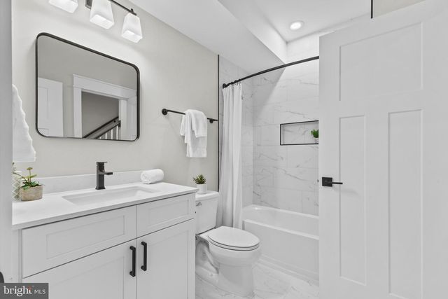 103A E OXFORD AVE, Alexandria, VA 22301