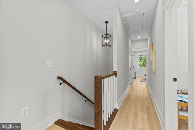 103A E OXFORD AVE, Alexandria, VA 22301