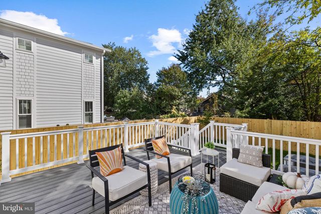 103A E OXFORD AVE, Alexandria, VA 22301