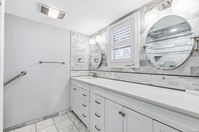 226 Clearview Dr., San Antonio, TX 78228