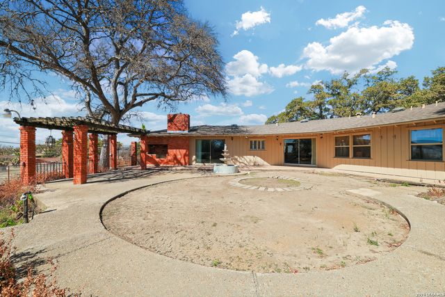 226 Clearview Dr., San Antonio, TX 78228