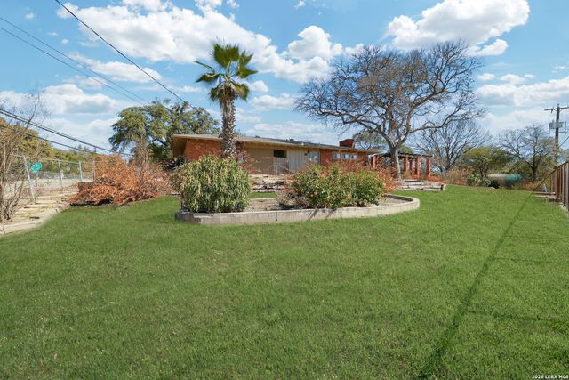 226 Clearview Dr., San Antonio, TX 78228