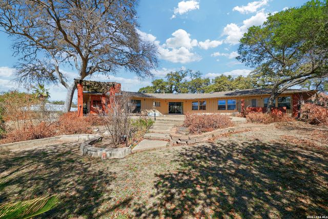 226 Clearview Dr., San Antonio, TX 78228