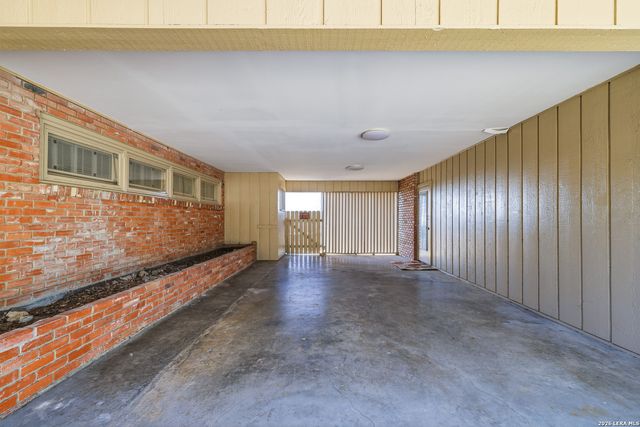 226 Clearview Dr., San Antonio, TX 78228