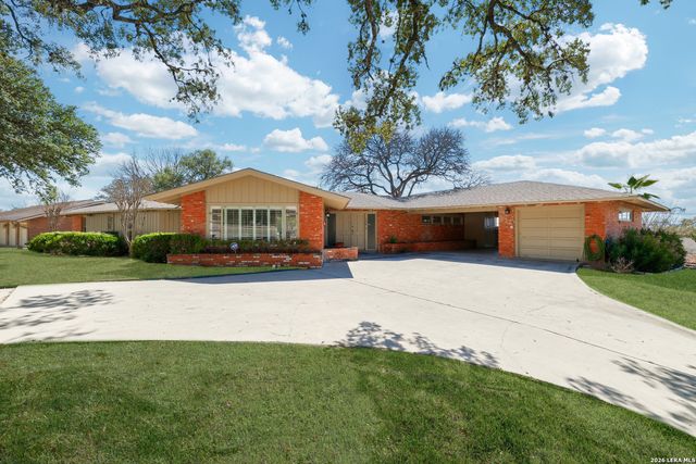 226 Clearview Dr., San Antonio, TX 78228