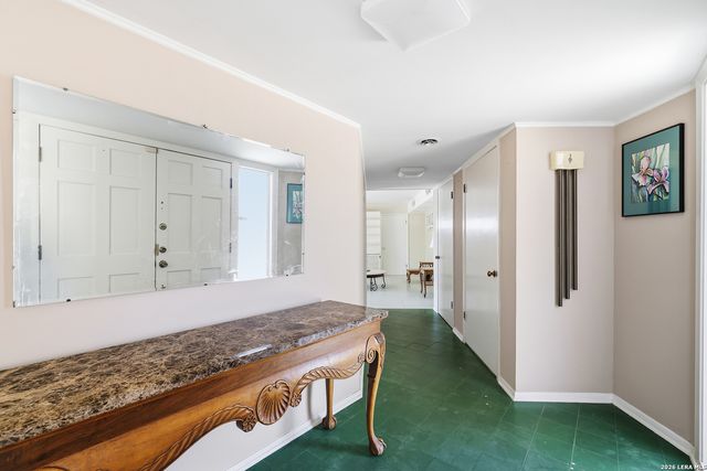 226 Clearview Dr., San Antonio, TX 78228