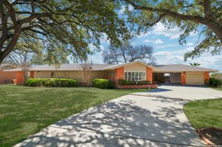 226 Clearview Dr., San Antonio, TX 78228