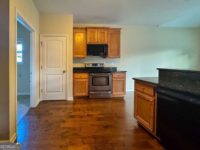 170 Fire Creek Trail, Senoia, GA 30276