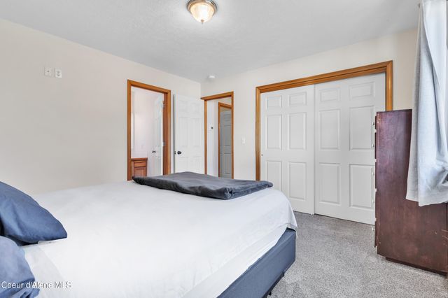 8849 N TORREY LN, Hayden, ID 83835