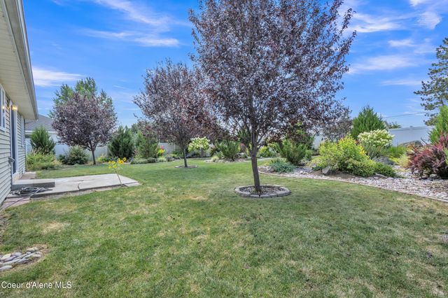 8849 N TORREY LN, Hayden, ID 83835