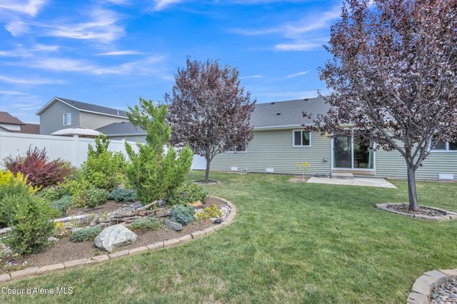 8849 N TORREY LN, Hayden, ID 83835