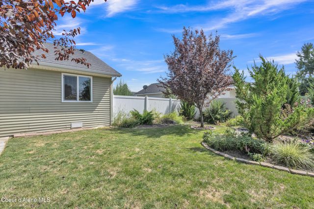 8849 N TORREY LN, Hayden, ID 83835