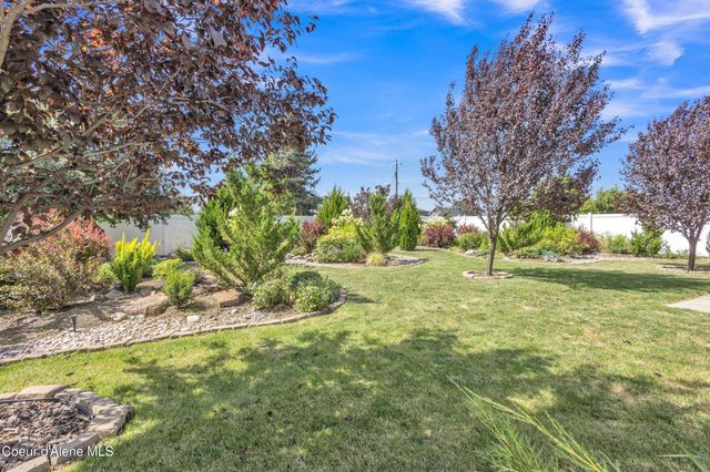 8849 N TORREY LN, Hayden, ID 83835