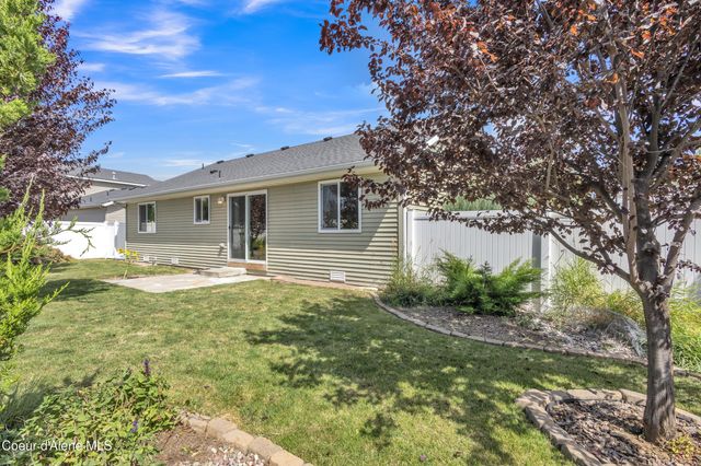 8849 N TORREY LN, Hayden, ID 83835