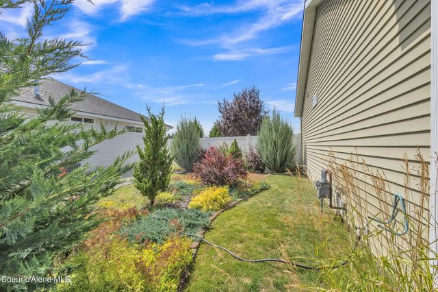 8849 N TORREY LN, Hayden, ID 83835