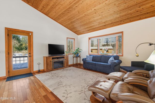 2158 NY-29, Greenwich, NY 12834