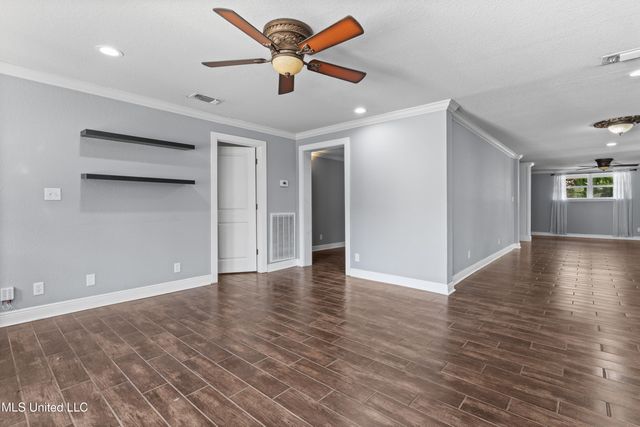 517 Martin Avenue, Ocean Springs, MS 39564