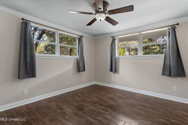 517 Martin Avenue, Ocean Springs, MS 39564