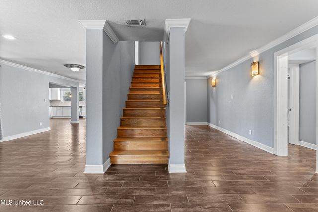 517 Martin Avenue, Ocean Springs, MS 39564