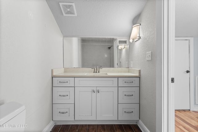 517 Martin Avenue, Ocean Springs, MS 39564