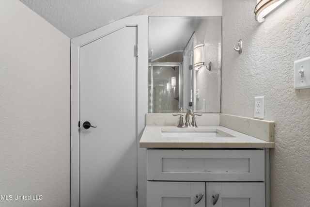 517 Martin Avenue, Ocean Springs, MS 39564