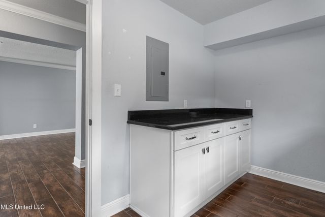 517 Martin Avenue, Ocean Springs, MS 39564