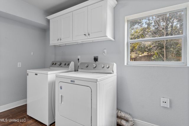 517 Martin Avenue, Ocean Springs, MS 39564