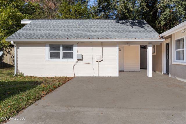 517 Martin Avenue, Ocean Springs, MS 39564