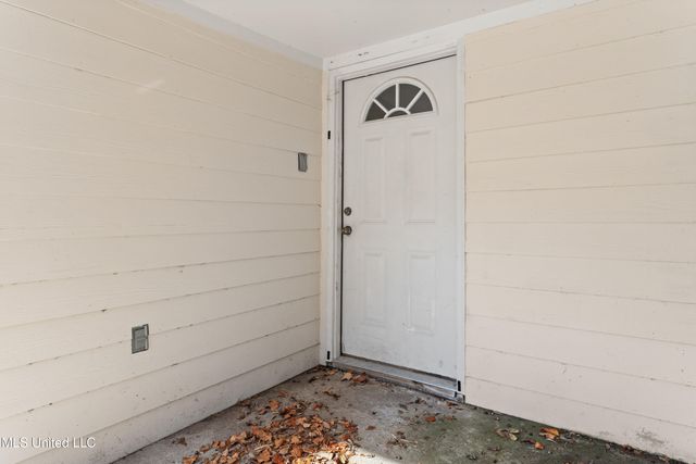 517 Martin Avenue, Ocean Springs, MS 39564