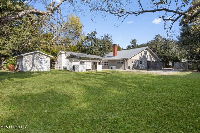 517 Martin Avenue, Ocean Springs, MS 39564