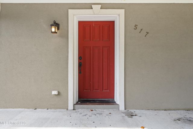 517 Martin Avenue, Ocean Springs, MS 39564