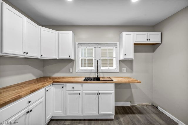 295 E 238th Street, Euclid, OH 44123