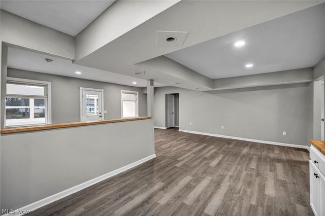 295 E 238th Street, Euclid, OH 44123