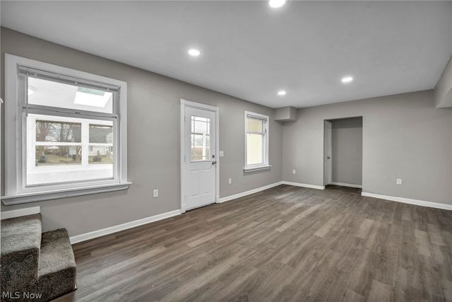 295 E 238th Street, Euclid, OH 44123