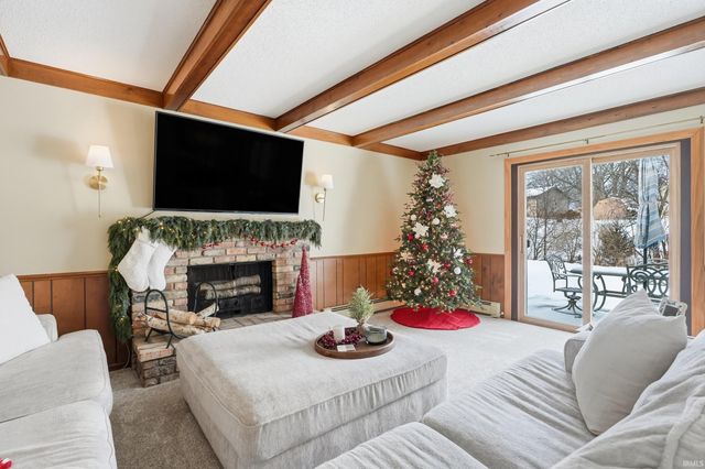 1007 Easton Trail, Fort Wayne, IN 46825