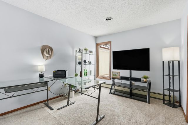 1007 Easton Trail, Fort Wayne, IN 46825