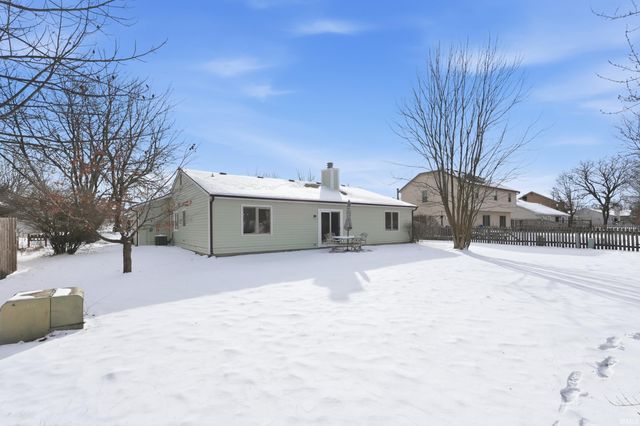 1007 Easton Trail, Fort Wayne, IN 46825