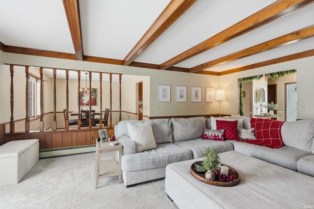 1007 Easton Trail, Fort Wayne, IN 46825