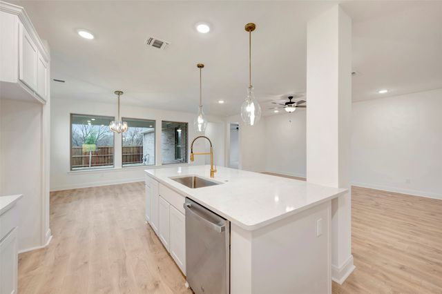 1020 Violet Drive, Crowley, TX 76036