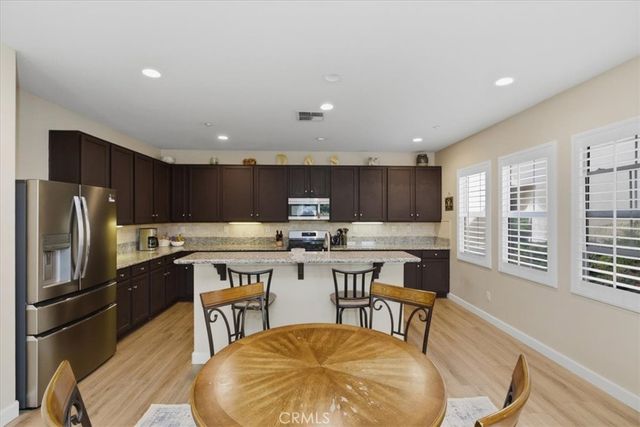 7353 Ellena W 70, Rancho Cucamonga, CA 91730