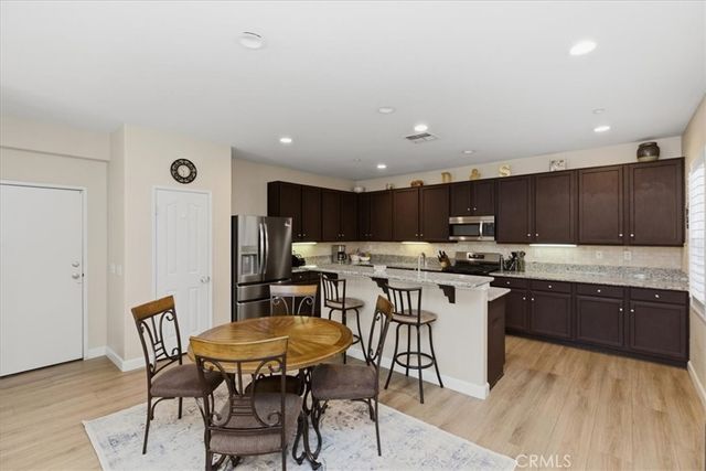 7353 Ellena W 70, Rancho Cucamonga, CA 91730